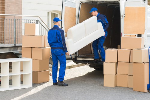 Packing and moving support for homes in Westcombe Park